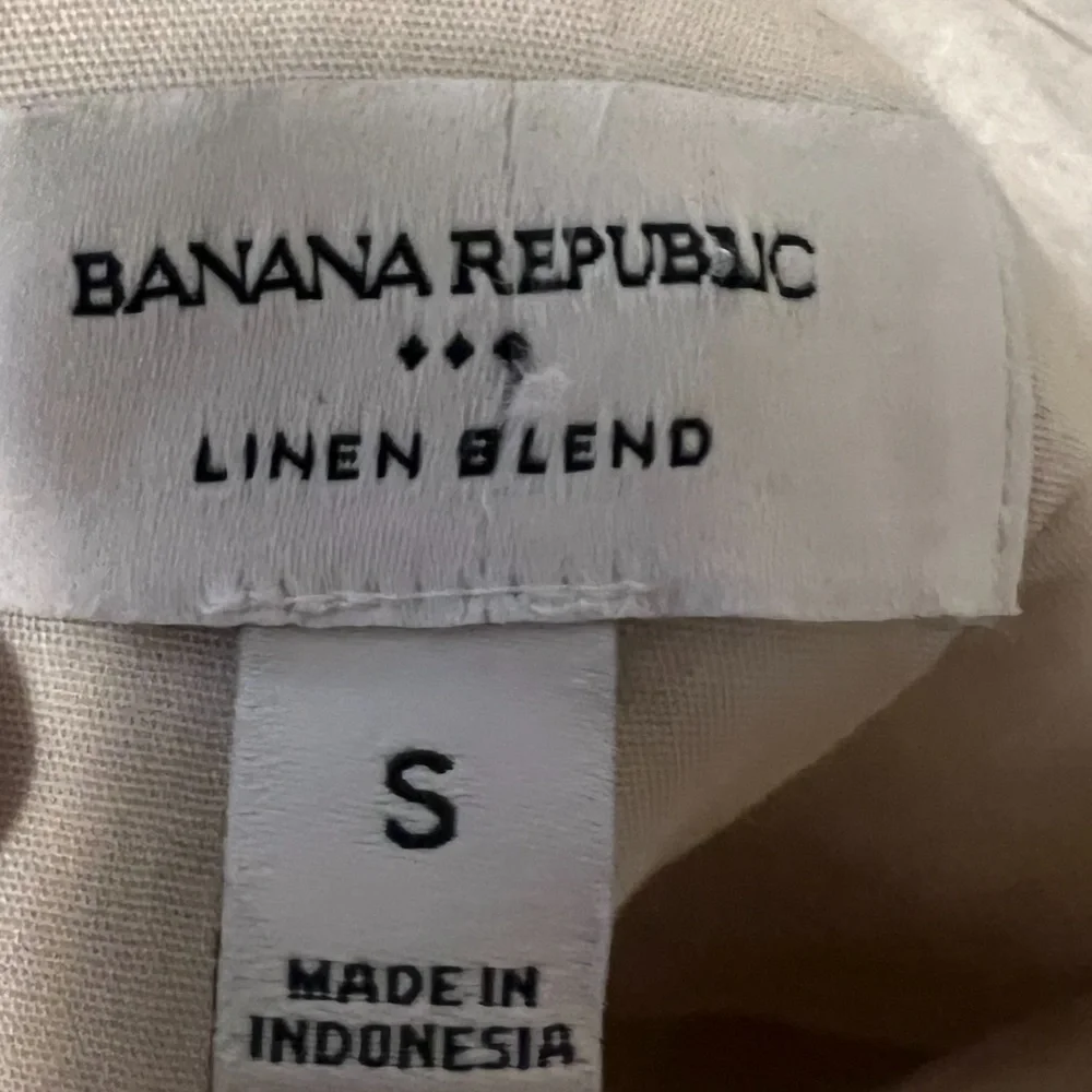 Banana Rep Women's Sleeveless, wide-leg jumpsuit oatmeal self-tie waist belt, Sm